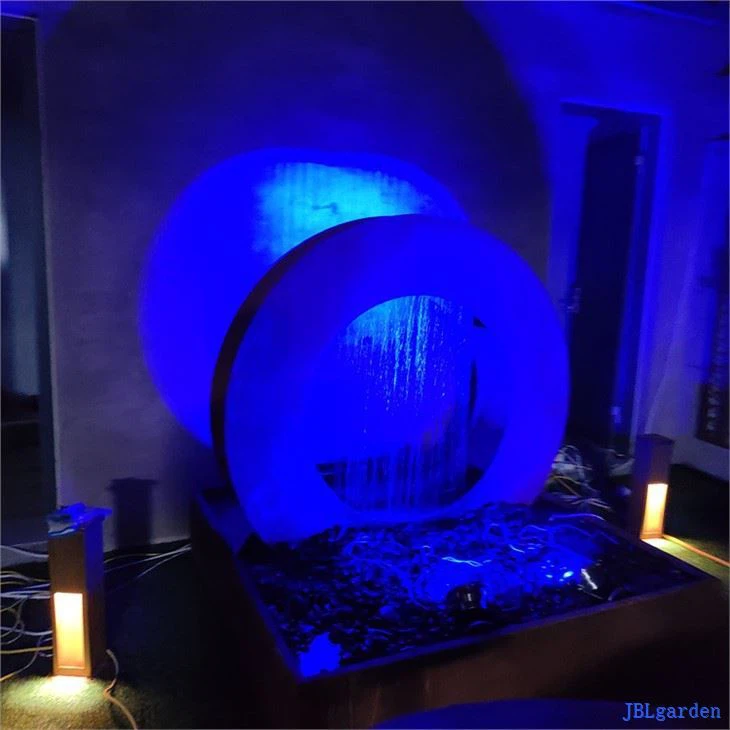 Fuente de agua de acero corten con luces LED