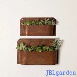 Macetero de pared de metal