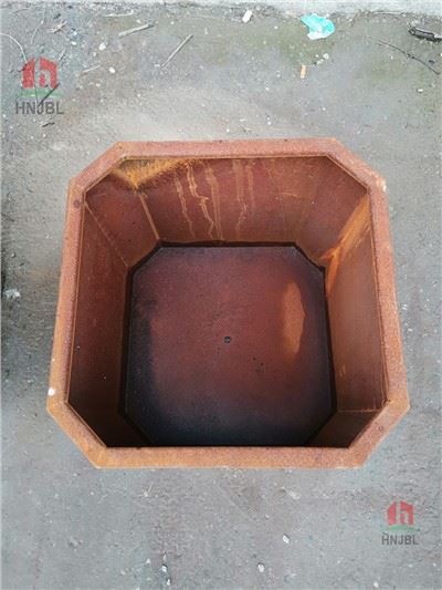 Jardinera de acero Carten