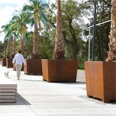 Maceta oxidada Courtyard Corten