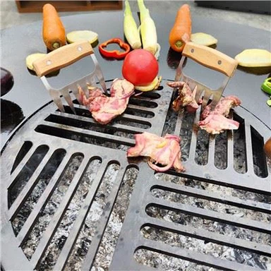 Parrilla de barbacoa para cocinar al aire libre en el patio trasero