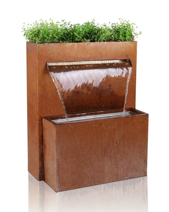 Fuente corten con jardinera superior