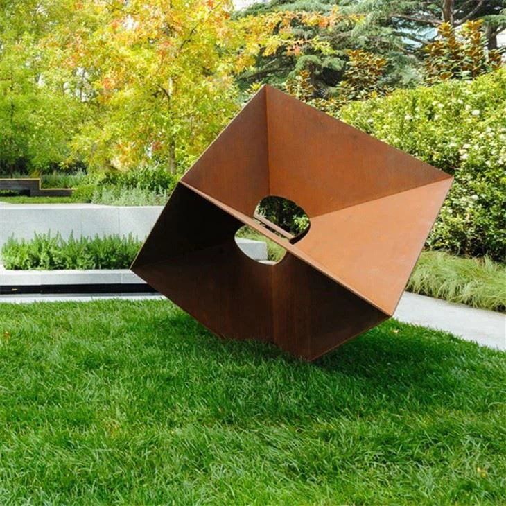 Sculptures Fabricated With Corten Steel