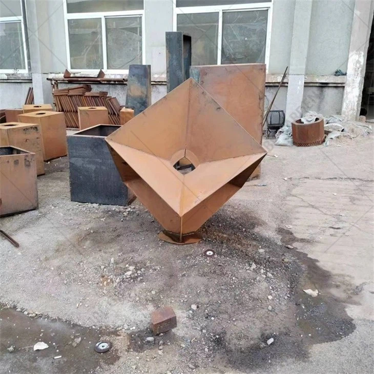 Sculptures Fabricated With Corten Steel